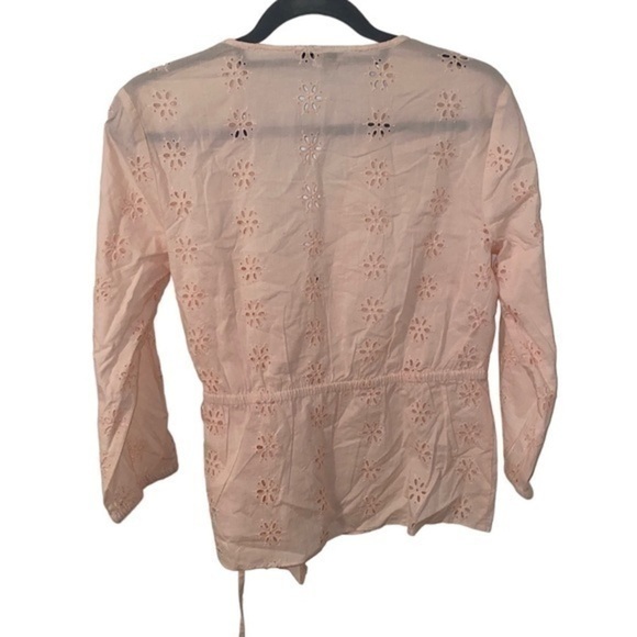 Madewell scalloped eyelet wrap top - Picture 4 of 7